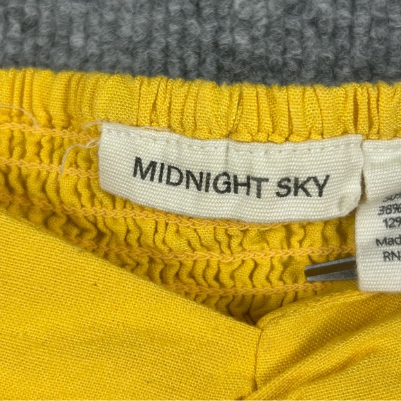 Midnight Sky Yellow Smocked Peplum Top L Flutter Sleeve Linen Blend Boho - Picture 2 of 9